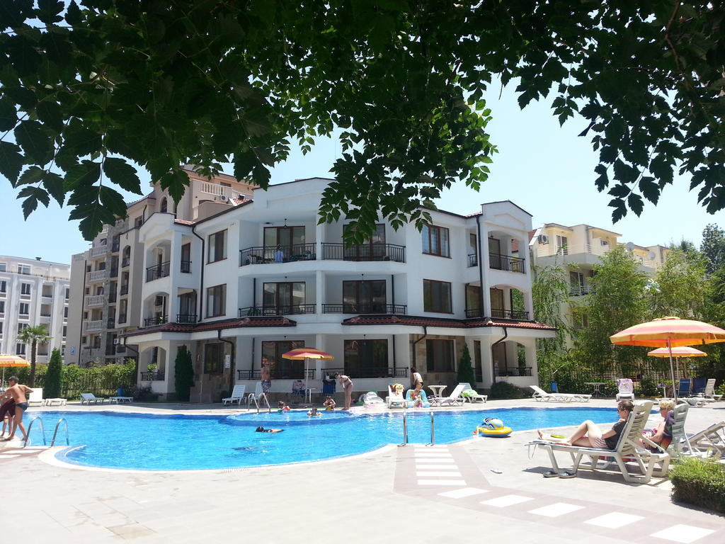 Menada Chateau Valon Apartment Солнечный берег Экстерьер фото