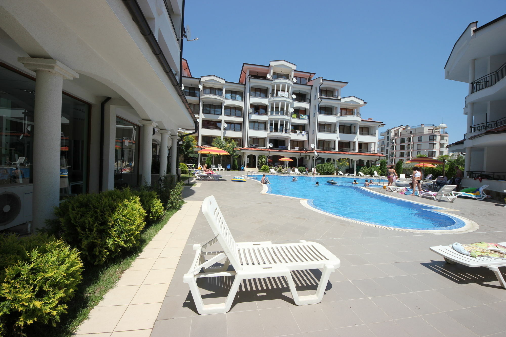 Menada Chateau Valon Apartment Солнечный берег Экстерьер фото